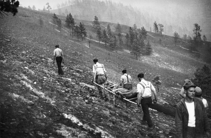 11_Maclean_Mann_Gulch_body_retrieval - click to open lightbox